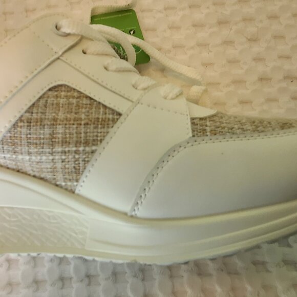 Women's Like New Cestfini High Heeled Wedge Sneakers, Fashion Platform/Hidden We - Picture 4 of 16